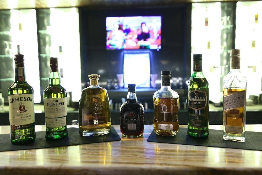 城中央高级酒店 Chandīgarh 外观 照片