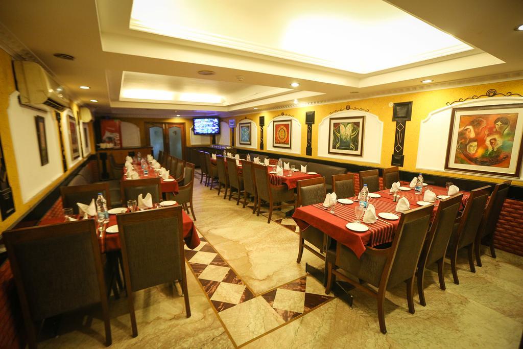 城中央高级酒店 Chandīgarh 外观 照片