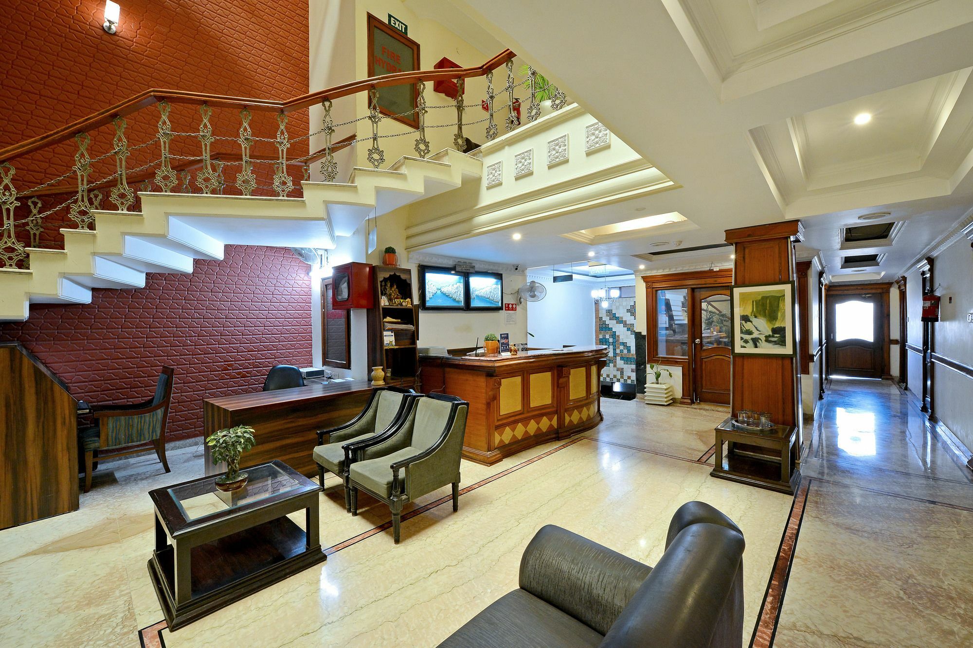 城中央高级酒店 Chandīgarh 外观 照片